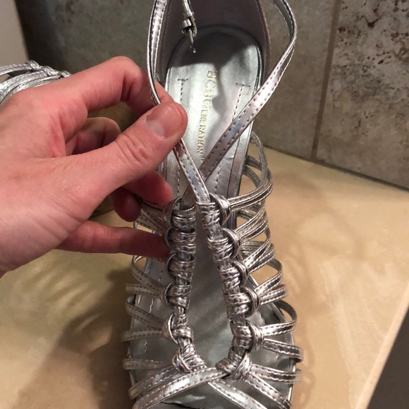 Silver open toe heels 8.5 - Picture 7 of 8